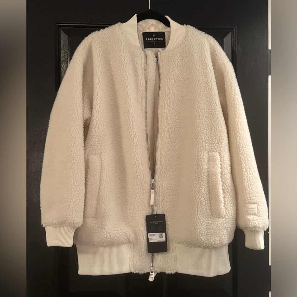 Fabletics Cream Teddy Jacket Plush Oversized Style New with Tags